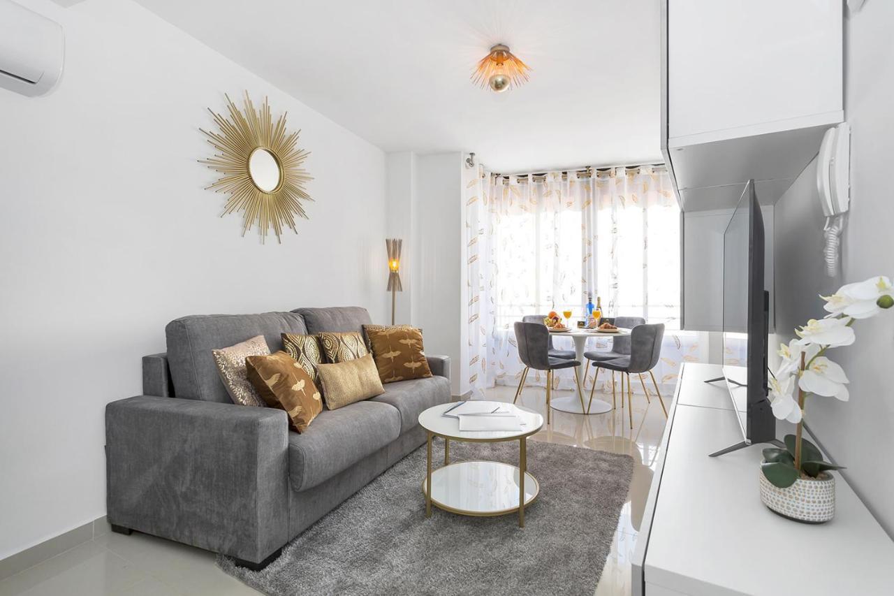 Reel Apartments- Walk To The Beach And Centre Torrevieja Exteriör bild