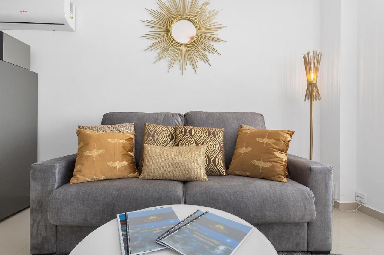 Reel Apartments- Walk To The Beach And Centre Torrevieja Exteriör bild