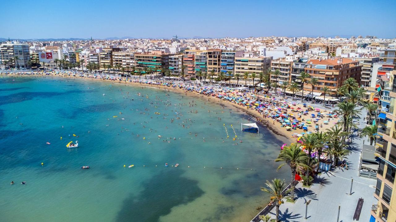 Reel Apartments- Walk To The Beach And Centre Torrevieja Exteriör bild